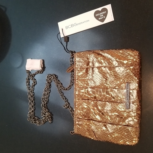 BCBGENERATION Clutch with Shoulder Chain ~ Shiny Bronze NWT - Picture 2 of 10